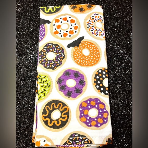 Set of 2 Halloween Doughnuts Kitchen Towels Iced in Spooky Colors Bats Spiders - Picture 2 of 12